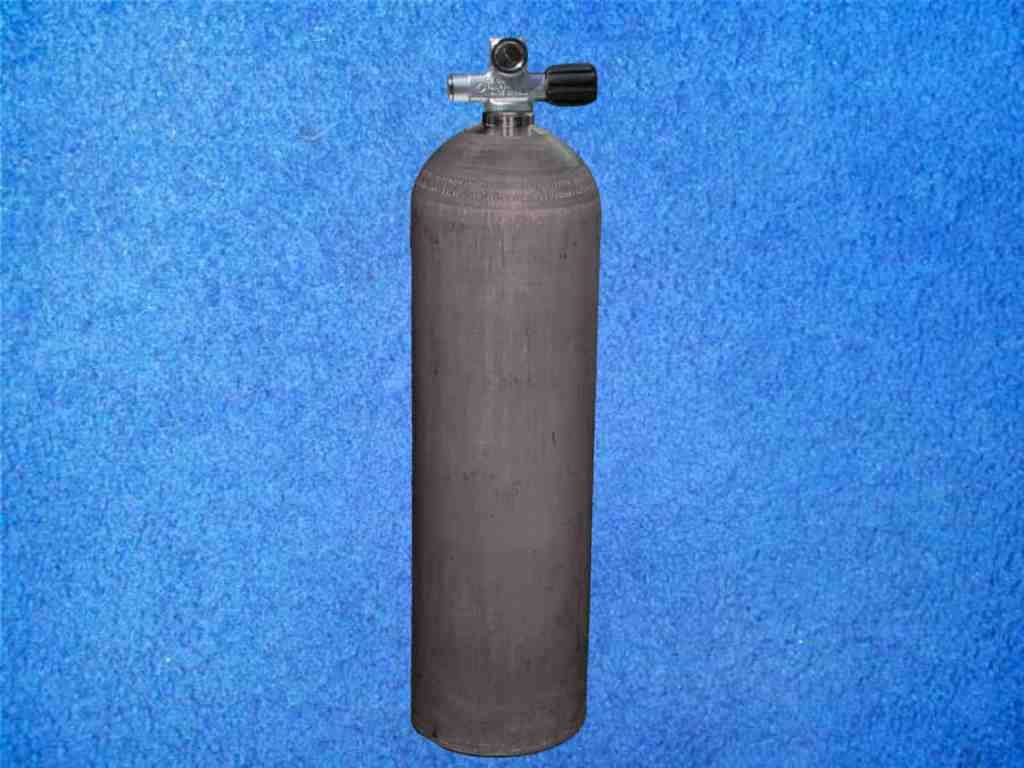 Tauchflasche 80 cft mit Brückenventil bei dive2.me