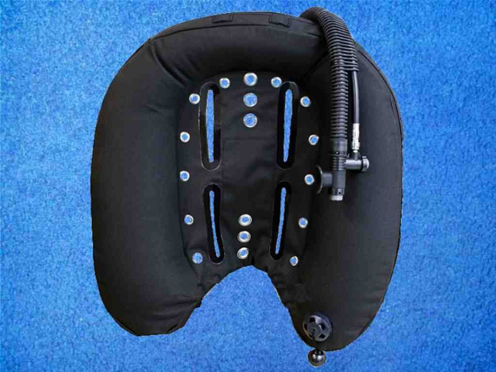 Scubaforce Black Devil Wingjacket 60 vorne